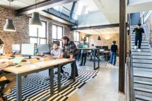 Expanding a Startup Internationally in 2024: Pro Insights & Tips